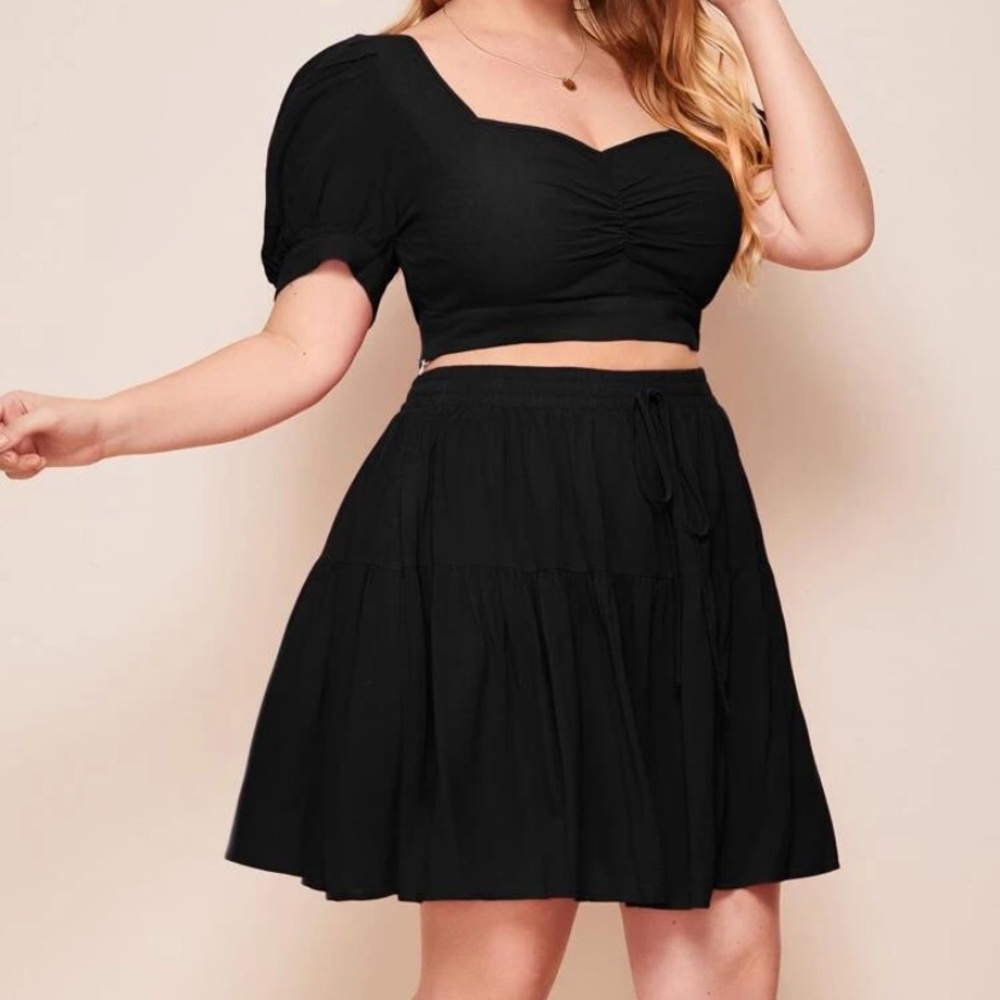 SHEIN Plus Sweetheart Top & Skirt Set